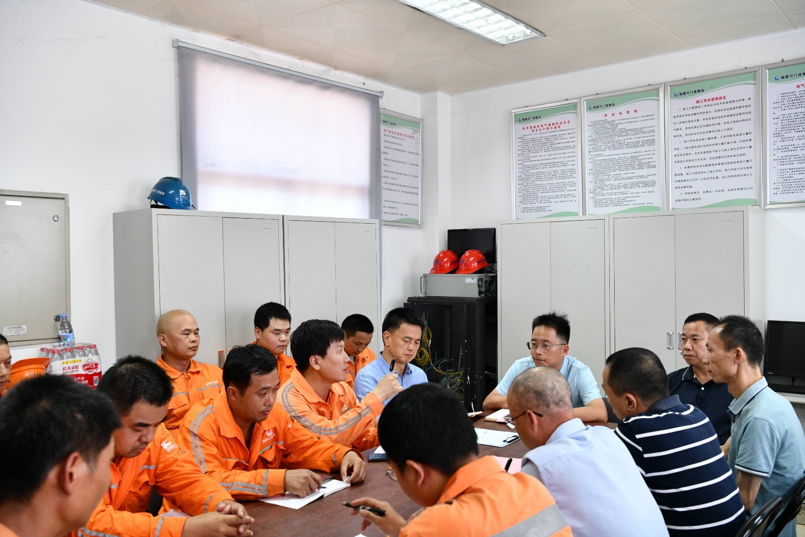 202407191131157298.jpg (14)2024.7.16 党群工作部 姜小惠 深化班组建设 凝聚发展共识——可门港工会开展班组座谈会 (3).jpg