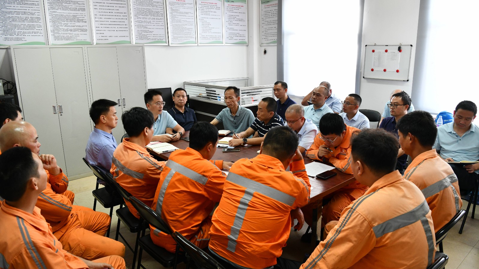 202407191131456867.jpg (14)2024.7.16 党群工作部 姜小惠 深化班组建设 凝聚发展共识——可门港工会开展班组座谈会.jpg